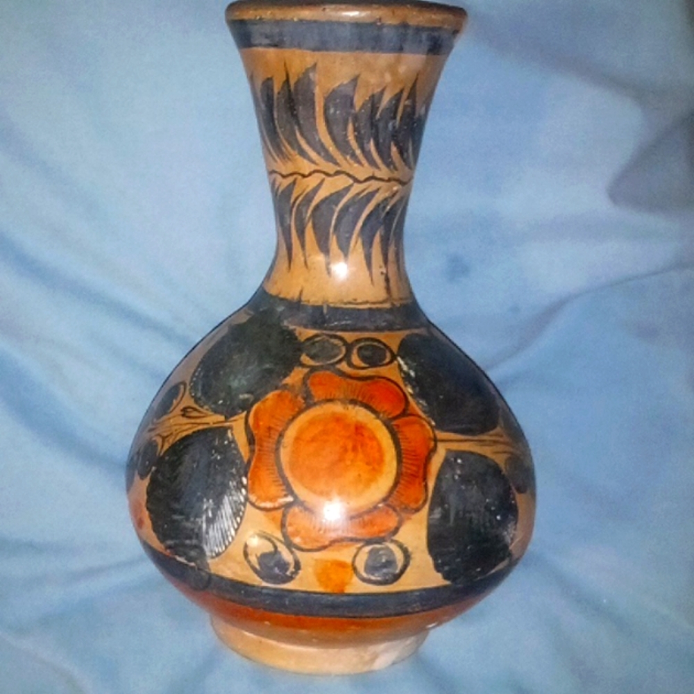 Vintage handcrafted Mexican pottery vase